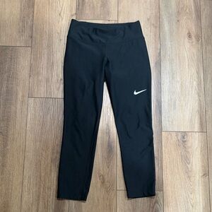 Nike Dri-Fit cropped Black Leggings | women’s XS